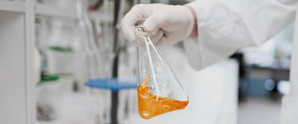 EmcePlast BV is a high-quality concrete plasticizer by MC Bauchemie, widely used in Bangladesh for increasing concrete workability and strength.